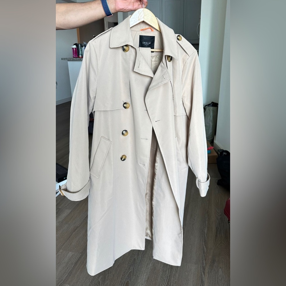 The perfect fall trench coat!